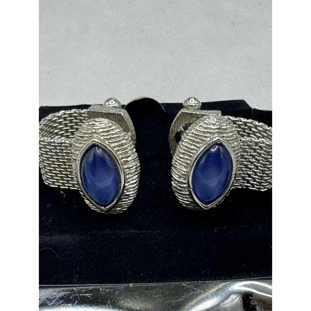 Vintage Swank Blue Cabochon Mesh Wrap Cuff Links
